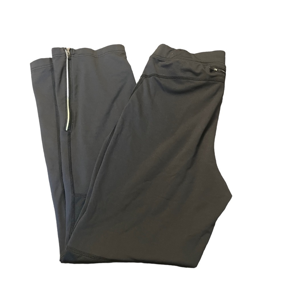 REI Black Women’s Outdoor Pants. Zip Leg Size: Medium